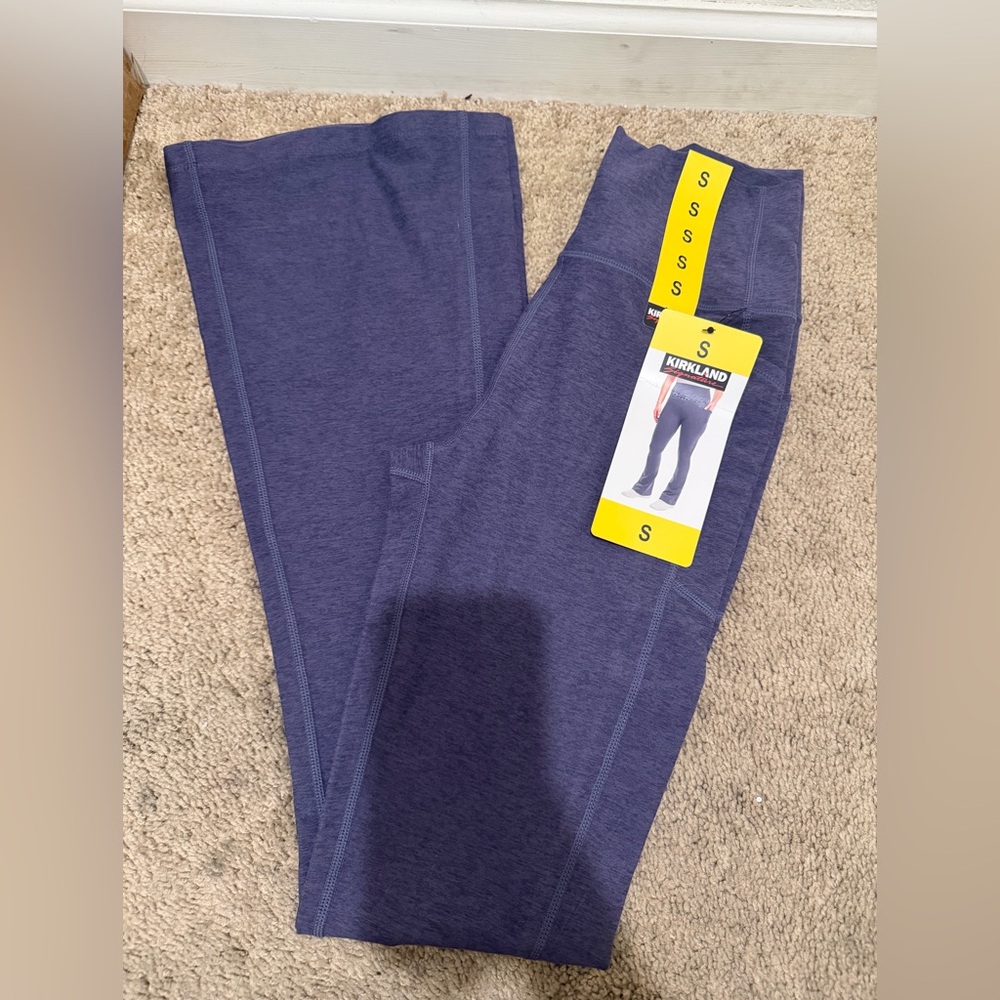 “New” Kirkland Flare Leggings sizeS,M,L,XL,XXL